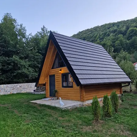 Aquavir Janjske Otoke Vikendica